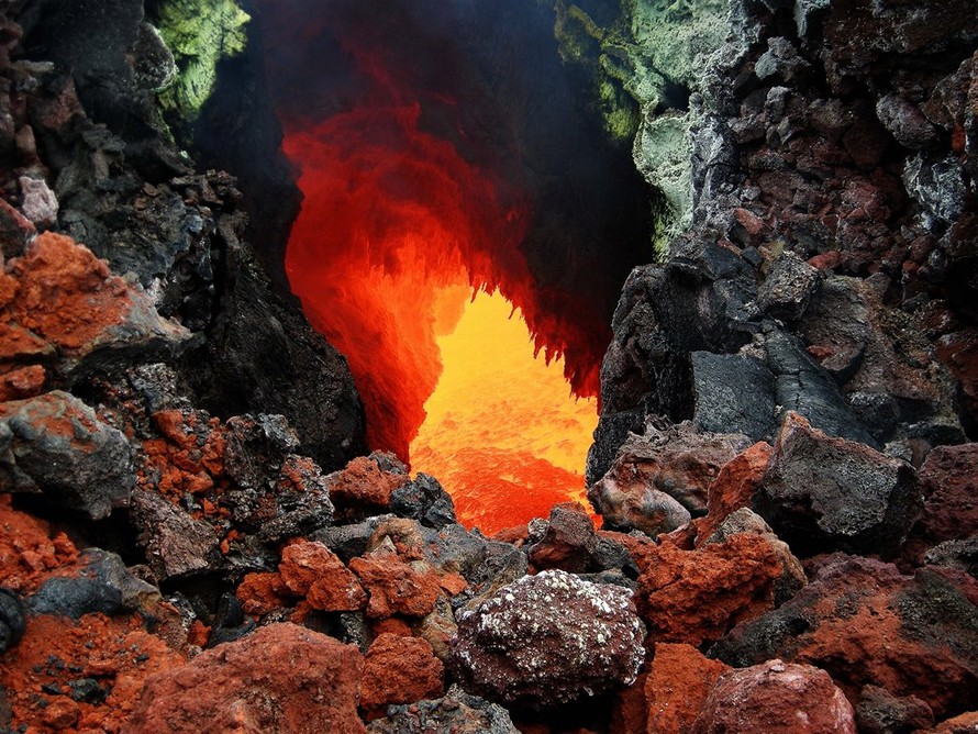 Núi lửa ở Kamchatka