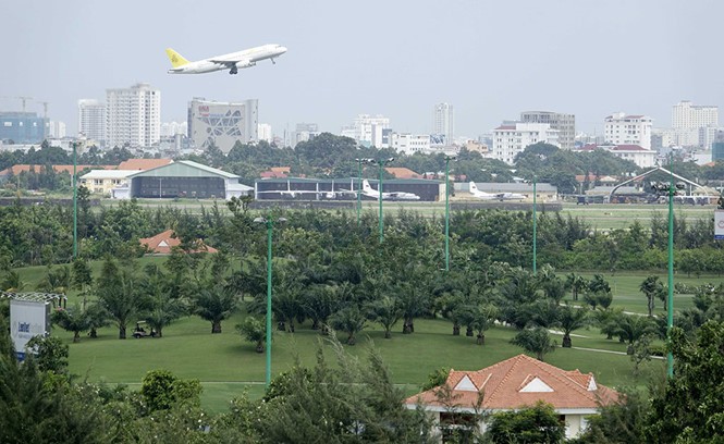 Mở rộng Tân Sơn Nhất về hướng sân golf như thế nào?