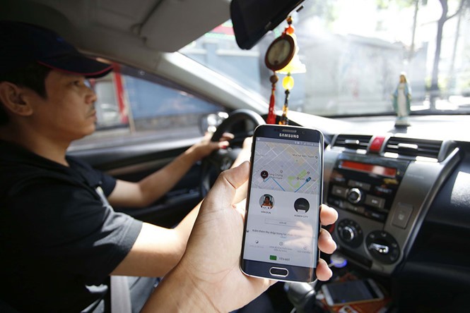 Tranh luận nóng, vẫn chưa định danh Uber, Grab