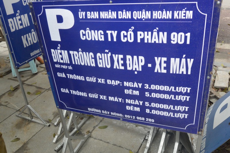 Hà Nội: Các điểm trông giữ xe đồng loạt tăng giá