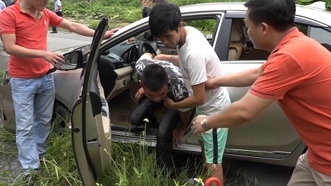 Buổi thực nghiệm hiện trường vụ giết tài xế, cướp taxi ở Thanh Hà, Hải Dương. Ảnh: Công an tỉnh Hải Dương.