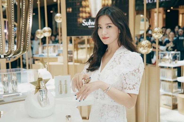 Song Hye Kyo đón Trung thu ở Mỹ