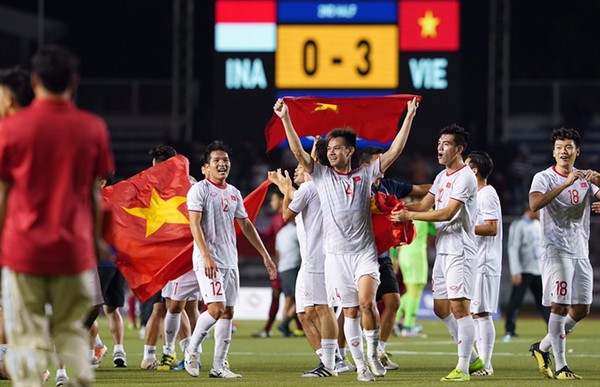 Thủ tướng mở tiệc mừng đội tuyển U22 Việt Nam giành HCV SEA Games 30