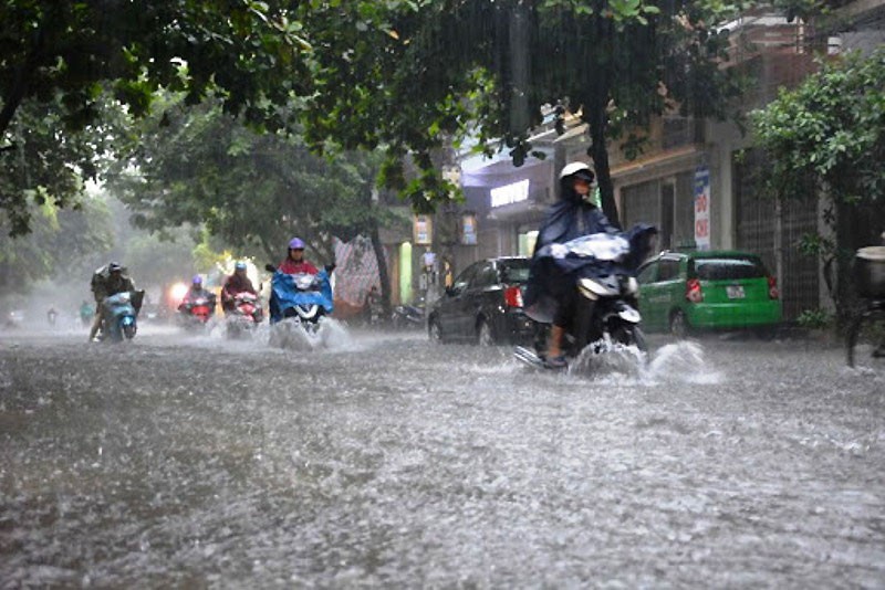 Miền Trung vẫn mưa lớn