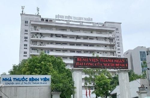 Hai nhân viên y tế của Bệnh viện Thanh Nhàn mắc COVID-19