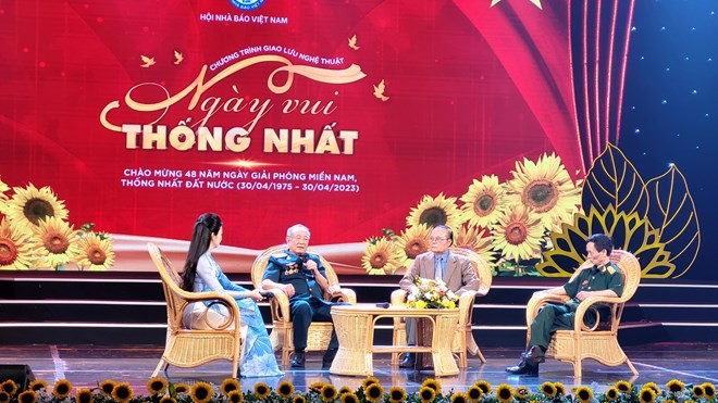 Những giai điệu hào hùng gợi nhắc 48 năm được sống trong “Ngày vui thống nhất”