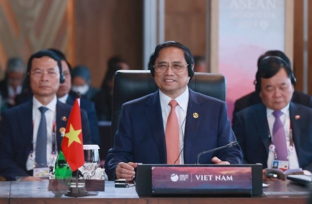 Thủ tướng Phạm Minh Chính phát biểu tại Phiên toàn thể Hội nghị Cấp cao ASEAN lần thứ 42. (Ảnh: Dương Giang/TTXVN)