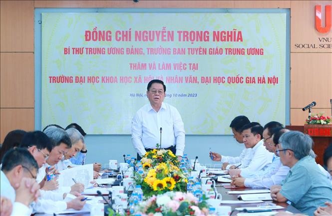 Đồng chí Nguyễn Trọng Nghĩa, Bí thư Trung ương Đảng, Trưởng Ban Tuyên giáo Trung ương phát biểu chỉ đạo. Ảnh: Phương Hoa - TTXVN