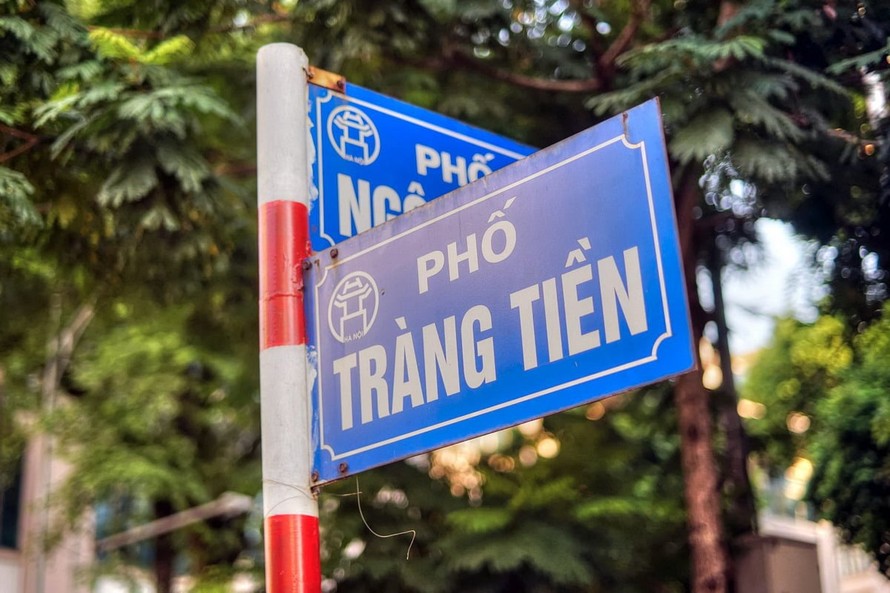 Hà Nội chỉnh trang phố Tràng Tiền nhân kỷ niệm 70 năm Ngày Giải phóng Thủ đô