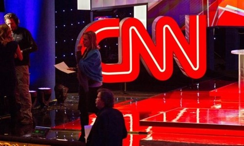  CNN từng nhiều lần bị Tổng thống Mỹ Donald Trump chỉ trích là hãng đưa "tin tức giả". Ảnh minh họa: AFP.