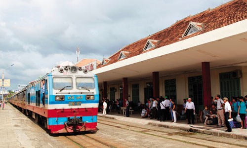  Tàu khách chất lượng cao TP HCM - Nha Trang đông khách. 