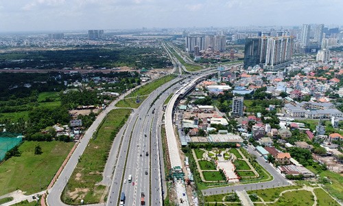  Luật quy định, muốn bán nhà trên giấy (dự án hình thành trong tương lai) chủ đầu tư phải có chứng thư bảo lãnh của ngân hàng và được Sở Xây dựng thông báo dự án đã đủ điều kiện