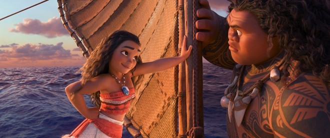 Moana và Maui dễ dàng gây cảm tình với cả khán giả người lớn lẫn trẻ em.