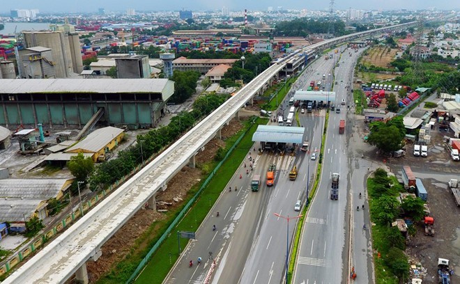 Tuyến metro trên cao đang được thực hiện tạiTP.HCM.