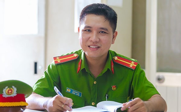 Trung úy Lê Thanh Vủ. 