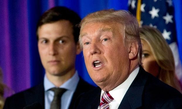 Ông Trump rất tin tưởng người con rể Jared Kushner (trái). Ảnh: AP.