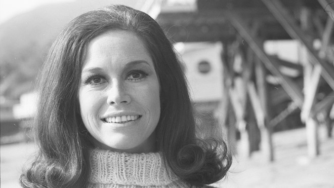 Mary Tyler Moore để lại nhiều dấu ấn trên màn ảnh nhỏ Mỹ trong những thập niên 80. Ảnh: Rollingstone. 