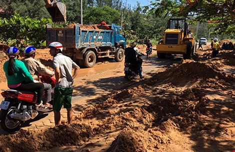 Thanh tra môi trường sự cố vỡ hồ chứa bùn thải