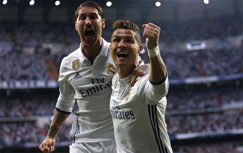 Ronaldo có cú hat-trick thứ 42 trong màu áo Real.