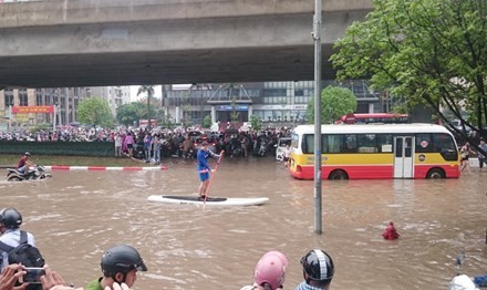 Hà Nội còn 18 “điểm đen” ngập úng trong mùa mưa năm nay.