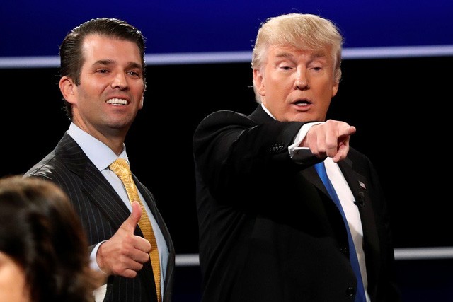 Tổng thống Donald Trump và con trai Donald Trump Jr. (Ảnh: Reuters)