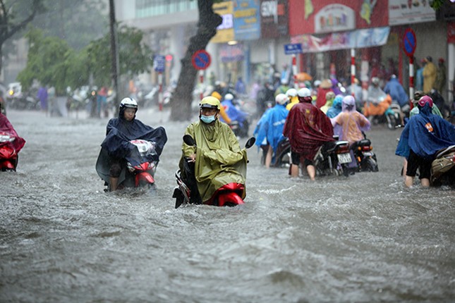 Thời tiết ngày 5/8: Mưa lớn kéo dài đến hết tuần