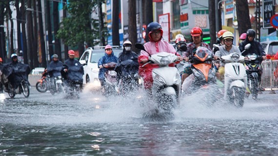 Cảnh báo mưa lũ kéo dài tại Bắc Bộ và Bắc Trung Bộ