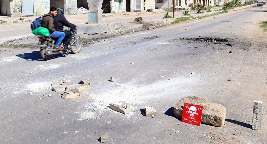 Chiến sự Syria: Phiến quân quay phim dàn dựng các vụ tấn công hóa học tại Idlib