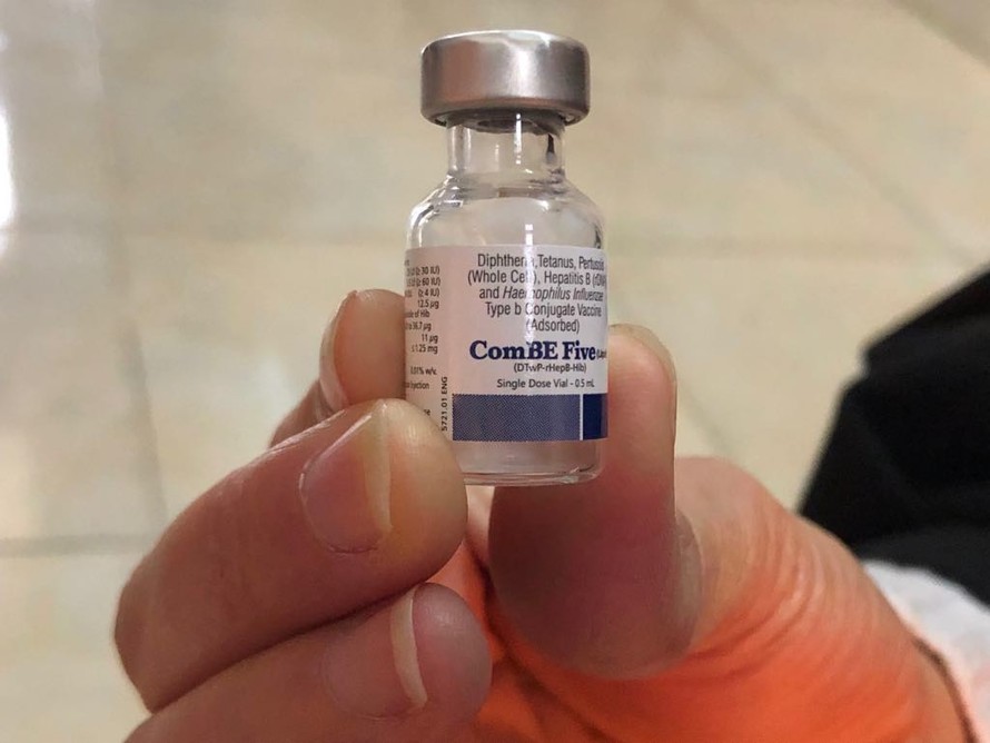 Vaccine ComBE Five phòng các bệnh bạch hầu, ho gà, uốn ván, viêm gan B và viêm phổi/viêm màng não mủ do vi khuẩn Hib (DPT – VGB – Hib). Ảnh: Dân trí