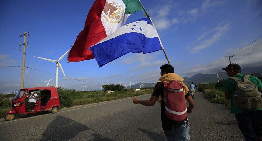 Trump yêu cầu cắt giảm tiền viện trợ cho Honduras, El Salvador, Guatemala