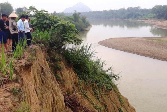 Khúc sông Chu nơi xảy ra vụ việc. Ảnh: NLĐ