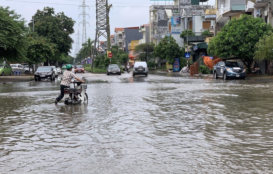 Thời tiết ngày 4/11: Các tỉnh Trung Bộ và Tây Nguyên có mưa to