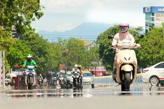 Nắng nóng tại Trung Bộ kéo dài tới cuối tuần