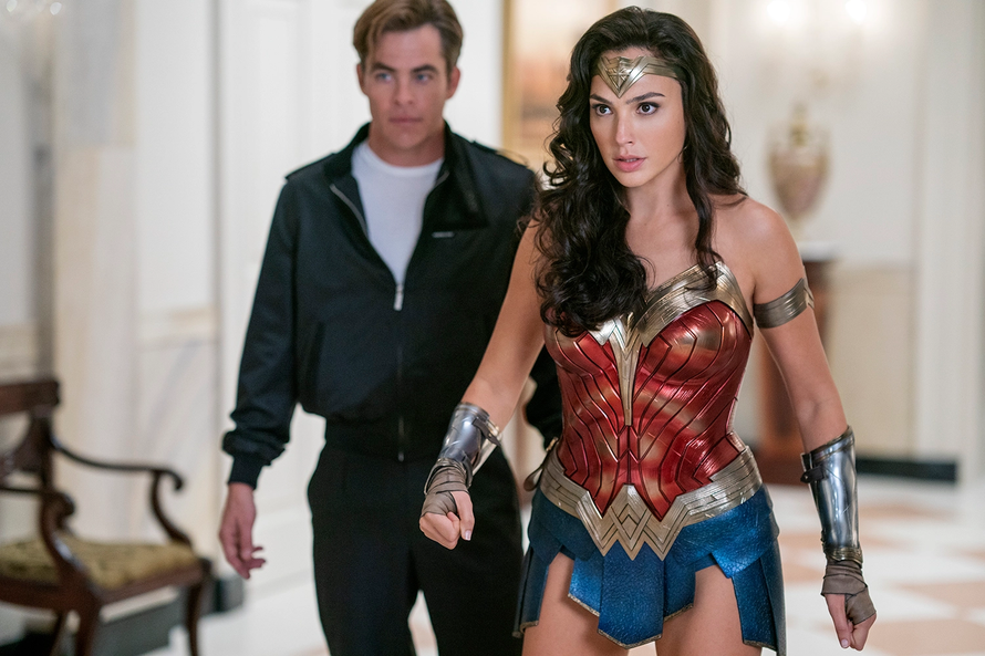 ‘Wonder Woman 1984’ lùi ngày phát hành tới Giáng sinh