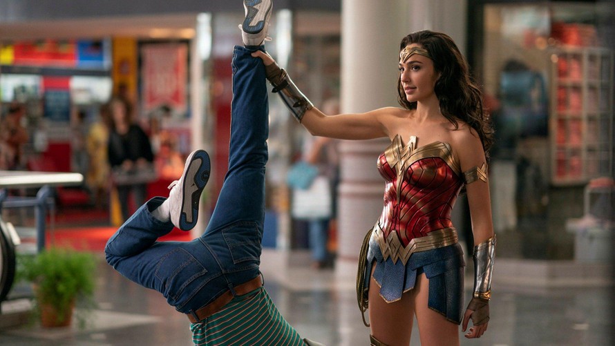 'Wonder Woman 1984' mở màn kém ấn tượng tại Trung Quốc