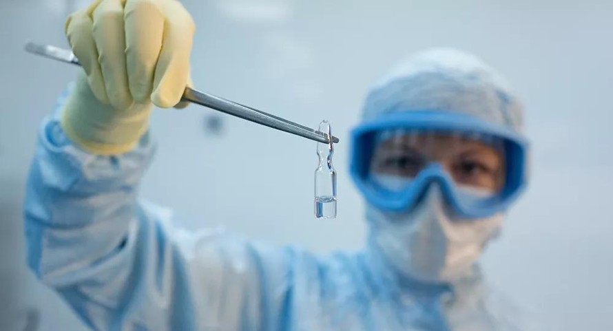 Vaccine Sputnik V có hiệu quả 91,6% 