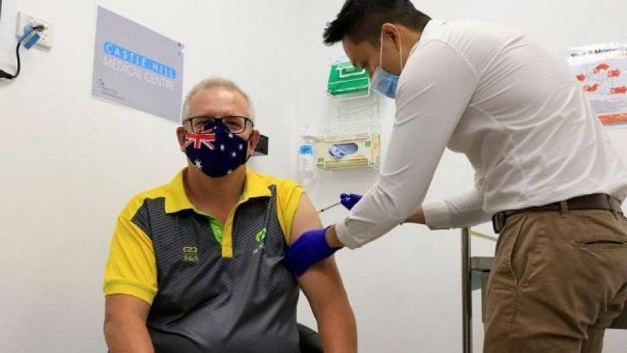 Australia bắt đầu tiêm chủng vaccine COVID-19 hàng loạt