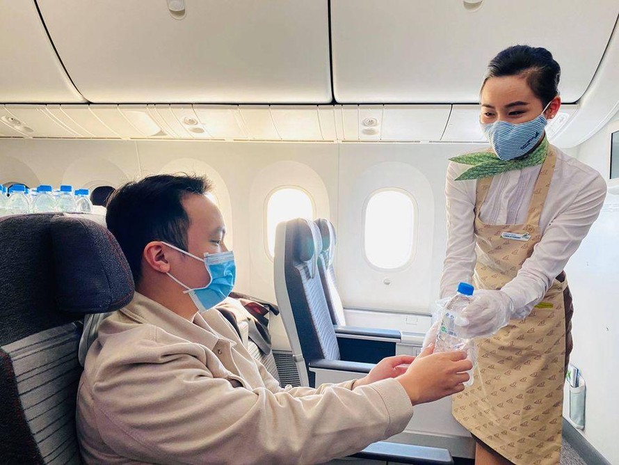 Bamboo Airways thực hiện giãn cách trên máy bay