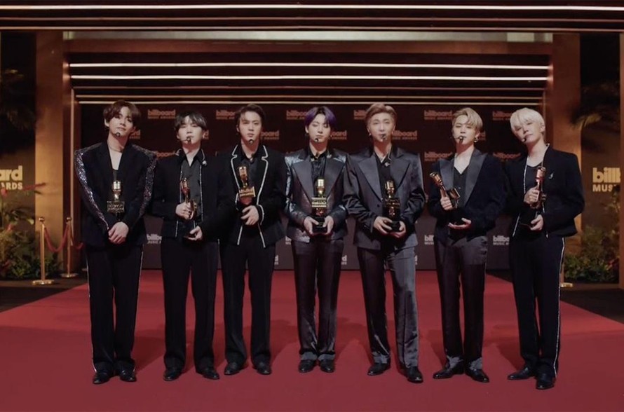 BTS xuất hiện tại Billboard Music Awards 2021.