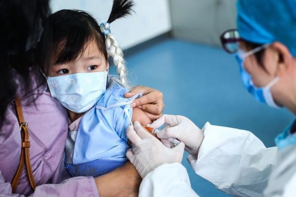 WHO nhấn mạnh tầm quan trọng của vaccine 