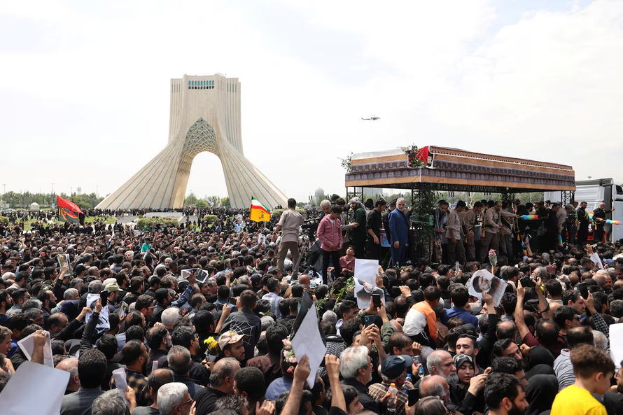 Người dân Iran đưa tang Tổng thống Ebrahim Raisi