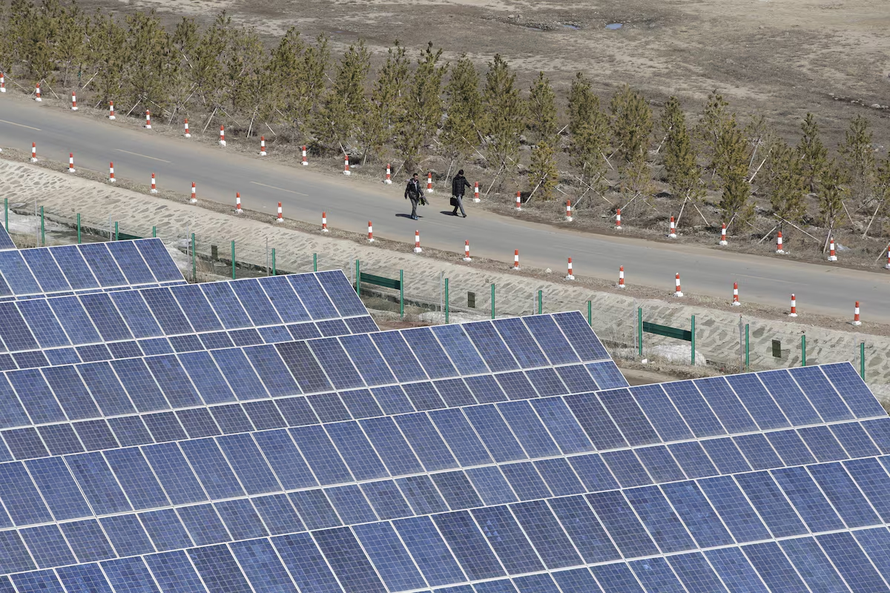 Lưới điện Trung Quốc chưa đáp ứng được công suất điện mặt trời