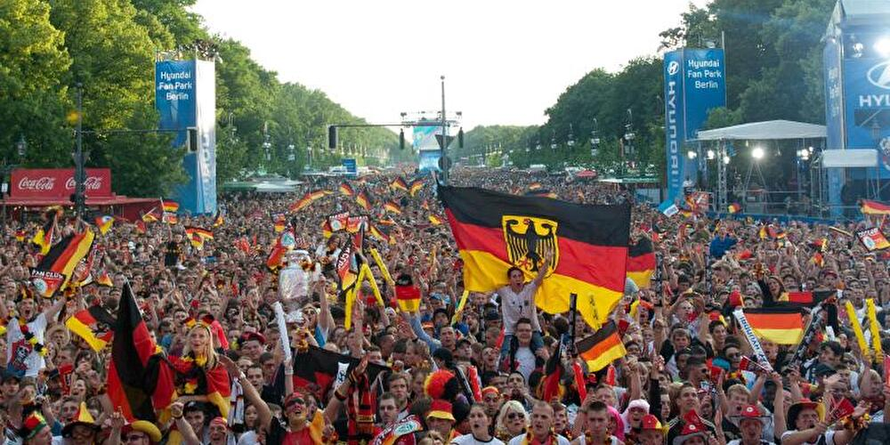 Fan Zone Berlin chính thức mở cửa chào đón EURO 2024