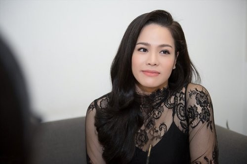 Nhật Kim Anh bức xúc khi bị tố cặp bồ với đạo diễn nổi tiếng showbiz