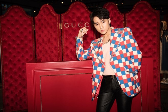 Sơn Tùng M-TP nổi bật tại sự kiện của Gucci