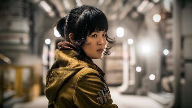 Nhiều sao Hollywood lên tiếng bảo vệ Kelly Marie Tran sau khi bị fan 'Star Wars' đả kích