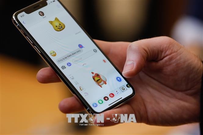 Một chiếc smartphone có thể giúp phát hiện ung thư. Ảnh: AFP/TTXVN