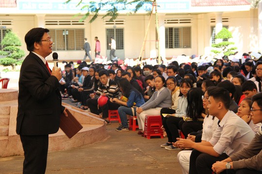 Các chuyên gia tuyển sinh đều định hướng cho thí sinh chọn ĐH địa phương nhưng dường như các em vẫn quan tâm các ĐH tại TP lớn