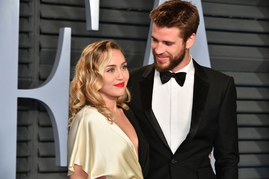 Miley Cyrus và Liam Hemsworth