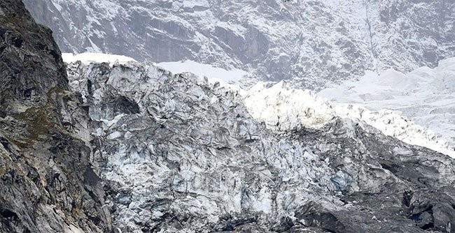 Sông băng Planpincieux ở sườn bên Italy. (Ảnh: Reuters).